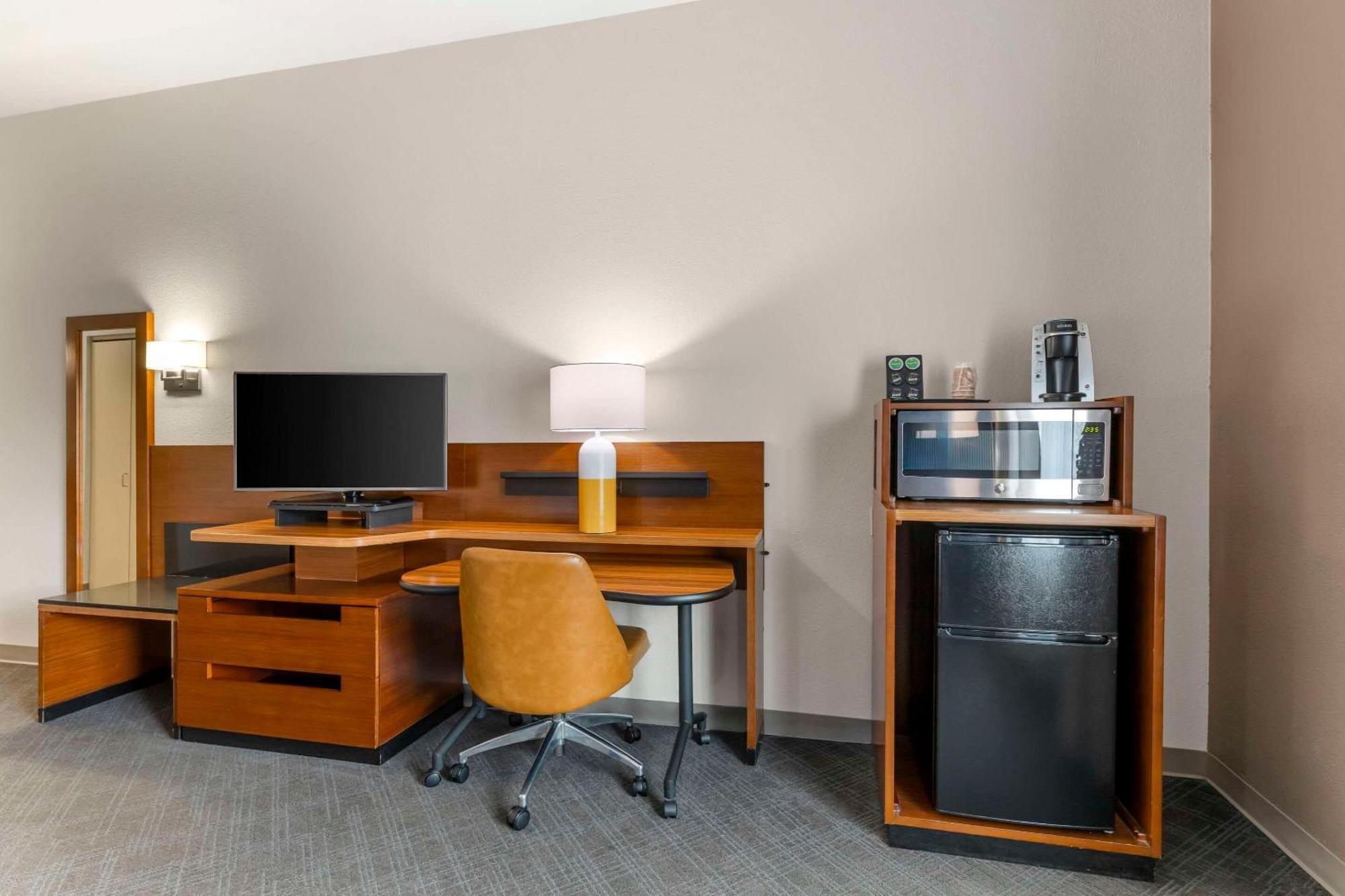 Comfort Inn & Suites Akron South Dış mekan fotoğraf