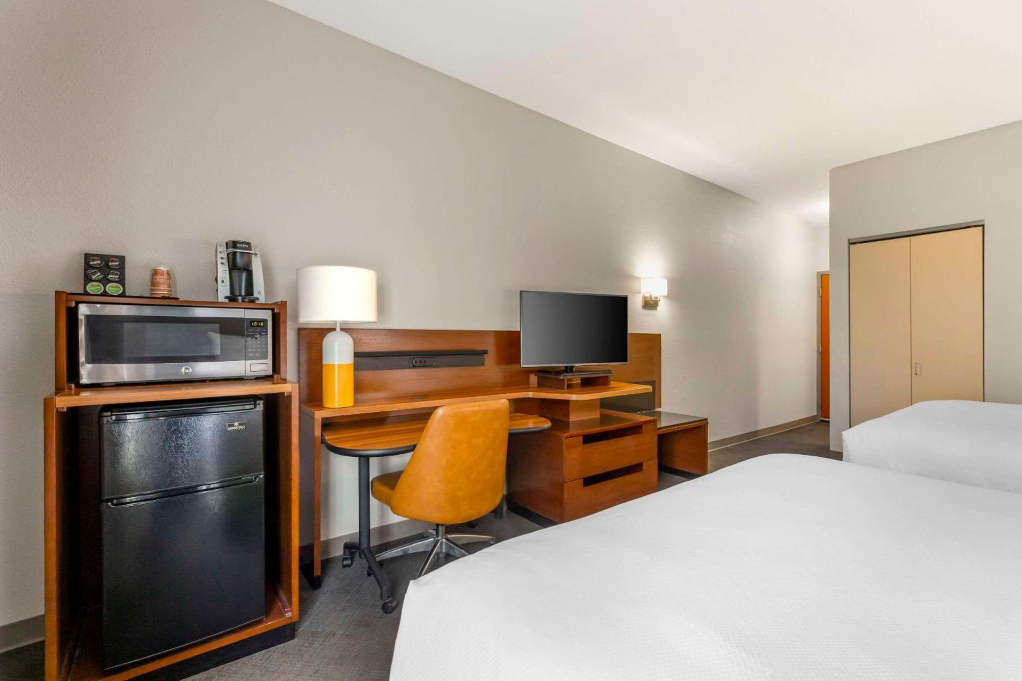 Comfort Inn & Suites Akron South Dış mekan fotoğraf