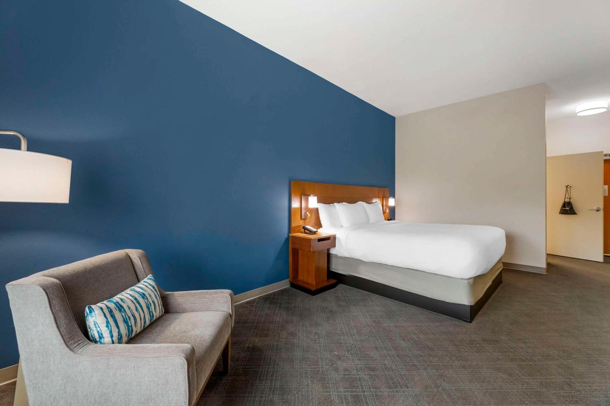 Comfort Inn & Suites Akron South Dış mekan fotoğraf