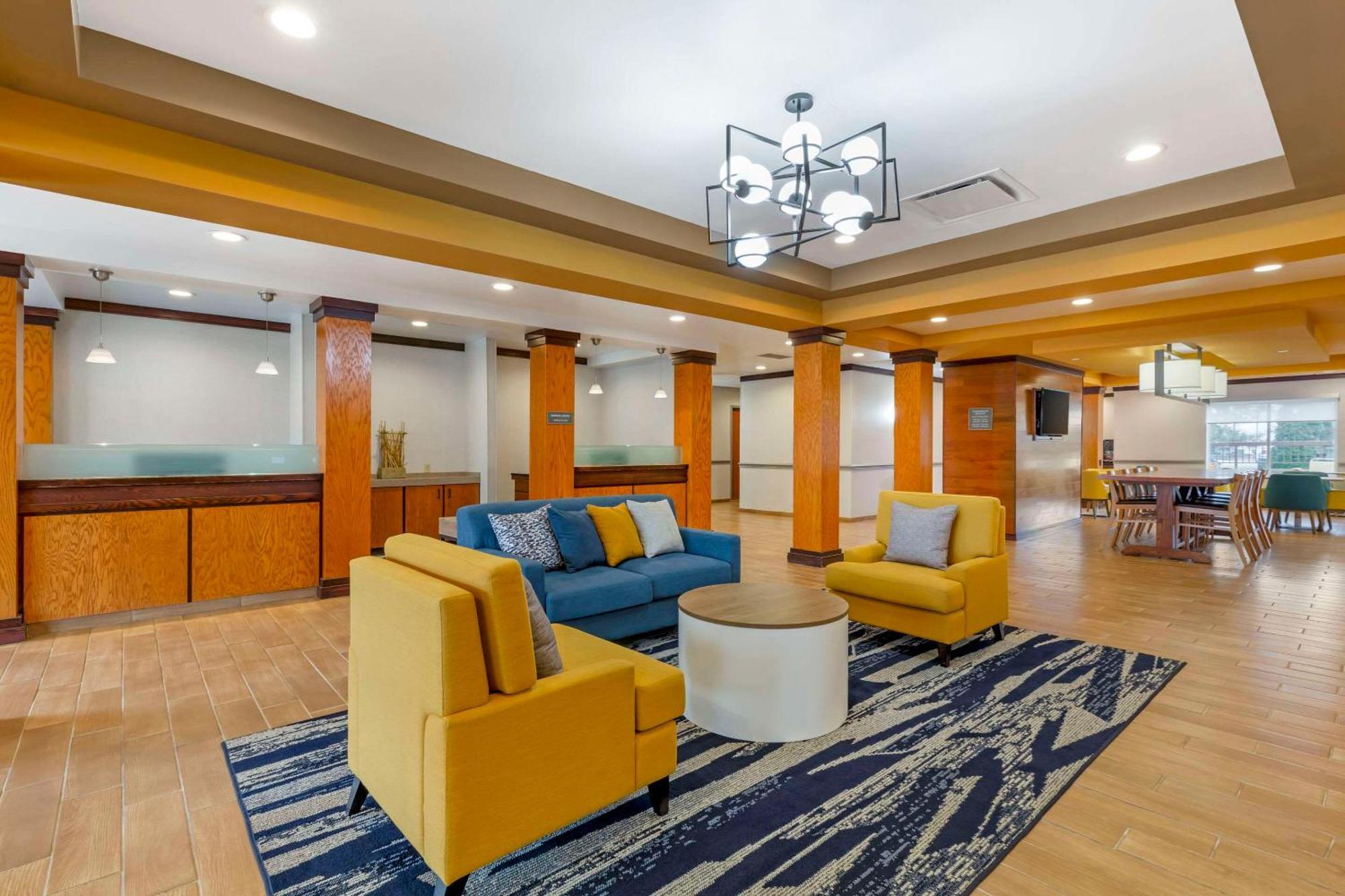 Comfort Inn & Suites Akron South Dış mekan fotoğraf