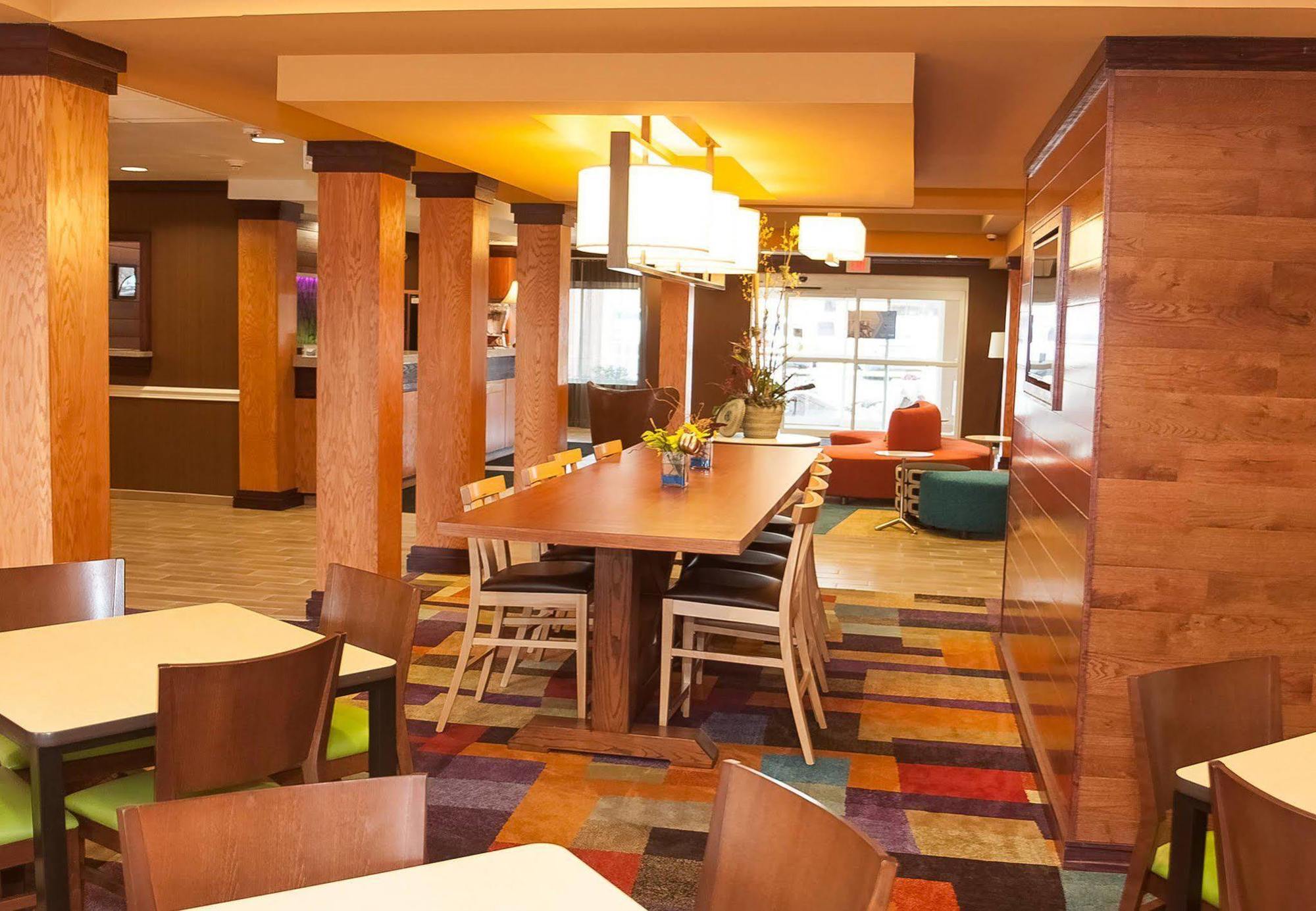 Comfort Inn & Suites Akron South Dış mekan fotoğraf
